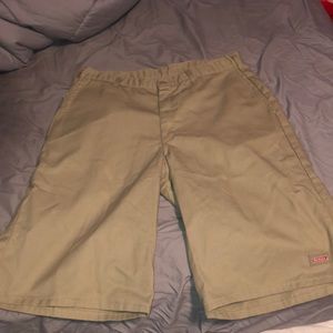 Dickies khaki cargo shorts